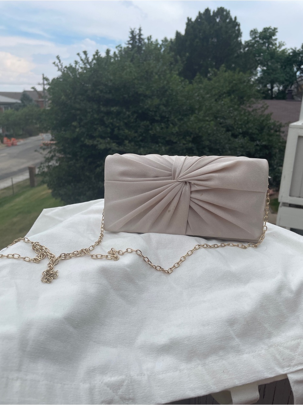 Elegant Knot-Front Satin Evening Clutch in Light Beige with Gold Chain